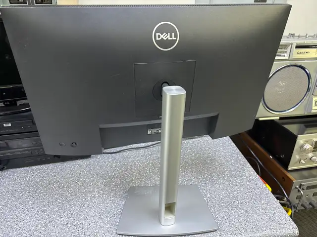 Dell P2422HE 24" 60HZ Monitor - Photo 4