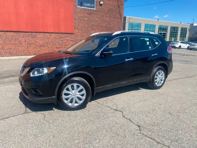 2015 Nissan Rogue AWD excellent condition - Photo 3