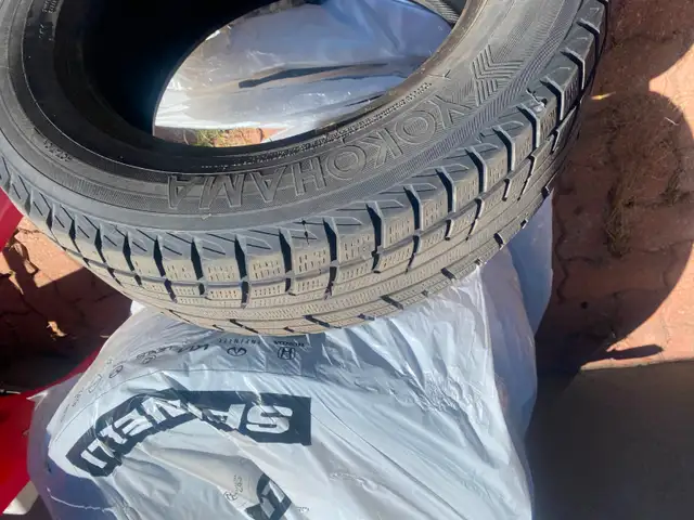 2015 Nissan Rogue AWD excellent condition - Photo 9