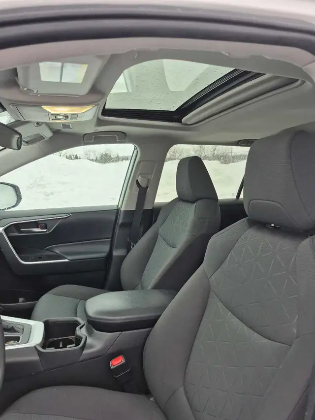 Rav4 XLE 2023 - Photo 10