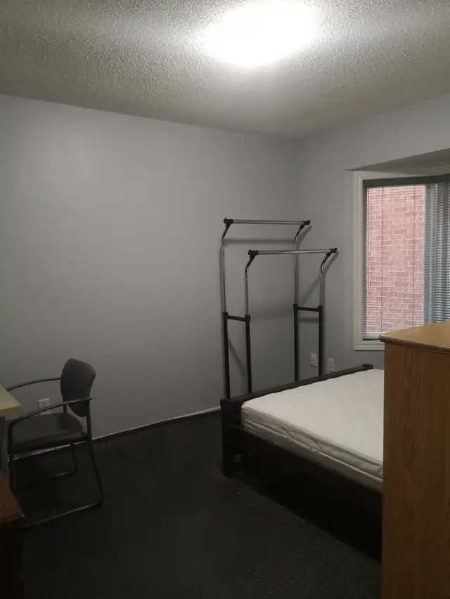 room with private washroom for rent(male only) - Photo 8