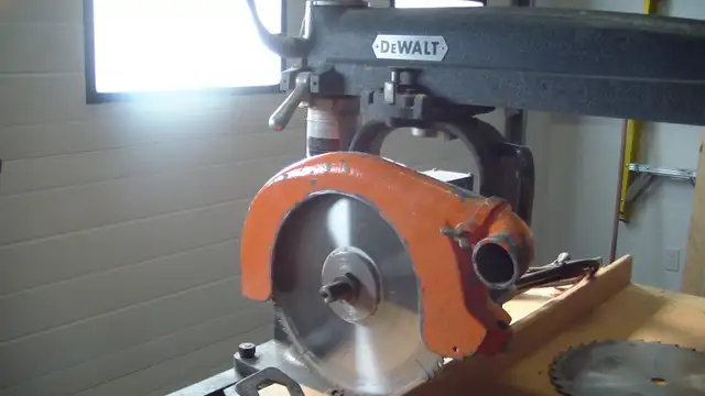 DEWALT 14' RADIAL ARM SAW