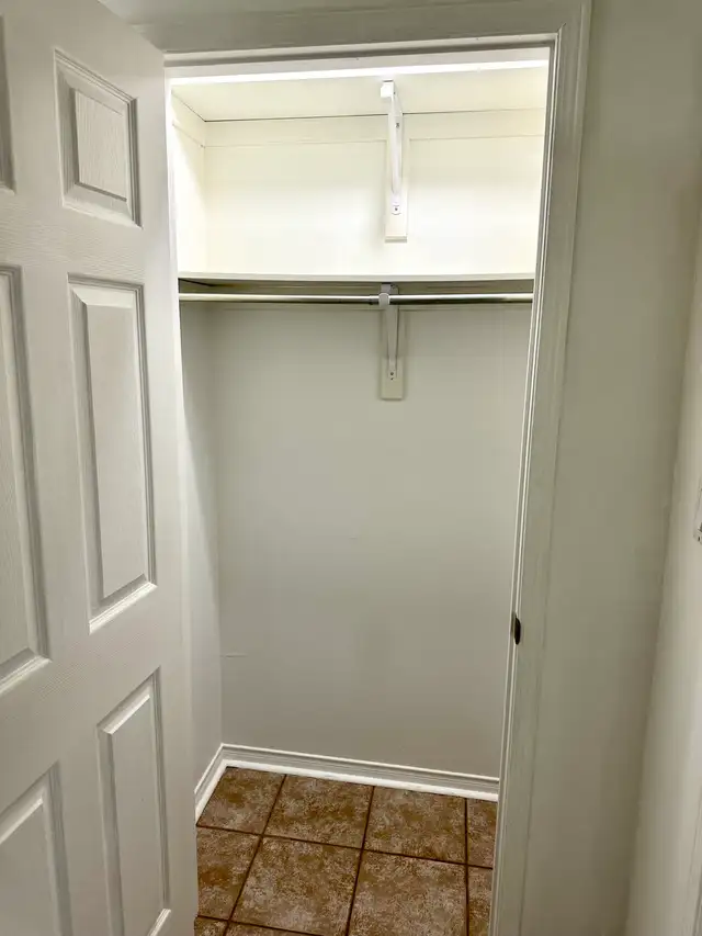 Large 2 Bedroom Bsmt – $2000 Utils & Parking – Dufferin/Eg - Photo 6