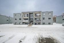 ✨ RENOVATED 3BR APARTMENT   BALCONY – 1 MONTH FREE    DISCOUNT!