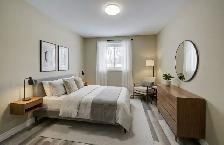 ✨ RENOVATED 3BR APARTMENT   BALCONY – 1 MONTH FREE    DISCOUNT! - Photo 3