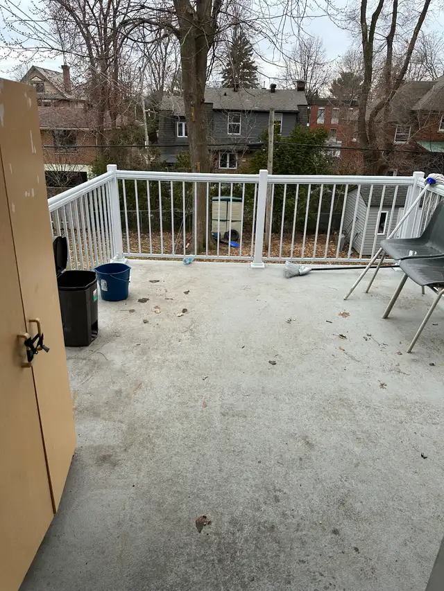 Beau grand 5 1/2 Haut duplex 3 chambres Montreal