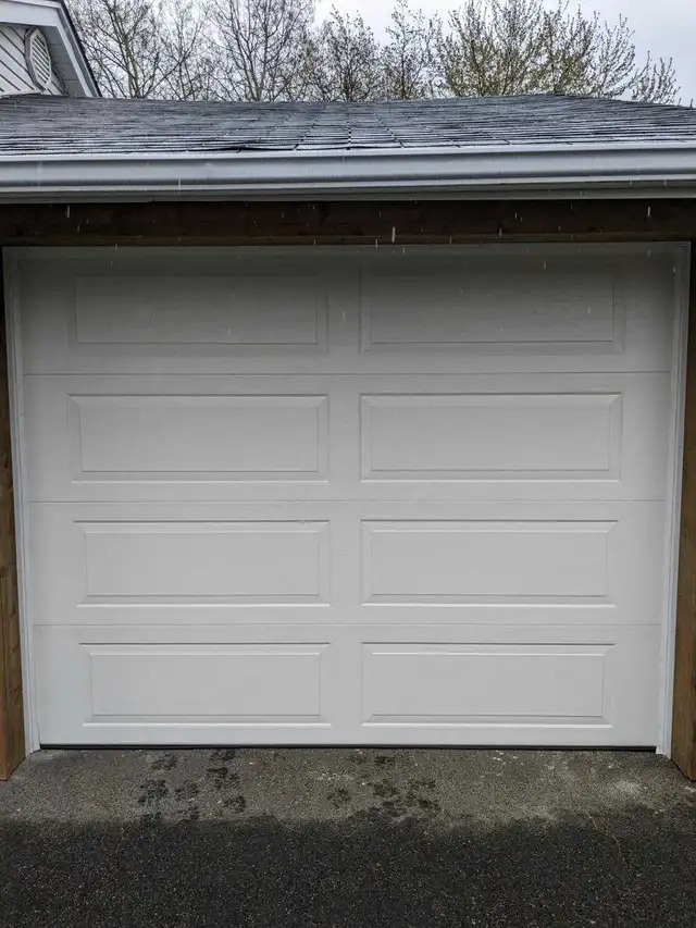 Door guy Dylan - Photo 6