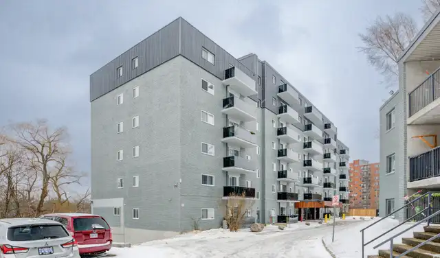 NEWLY RENOVATED 2BR – ALL INCLUSIVE   1 MONTH FREE   DISCOUNT!