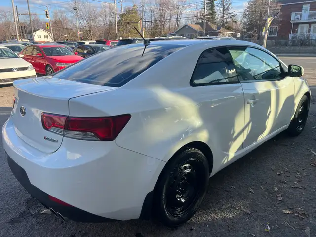 2012 Kia Forte Koup - Photo 8