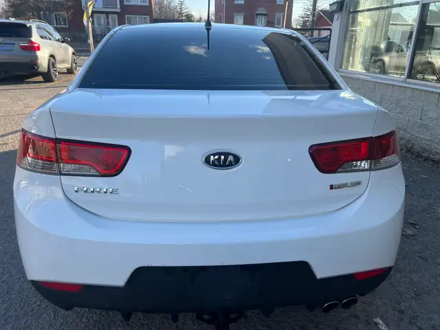 2012 Kia Forte Koup - Photo 10