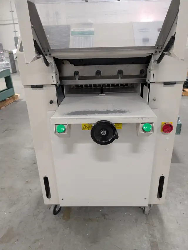 Titan Paper Cutter - Photo 4