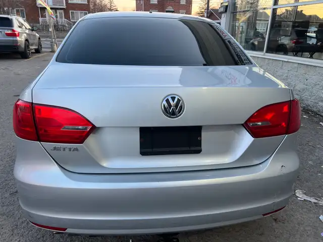 2013 Volkswagen Jetta Sedan - Photo 9