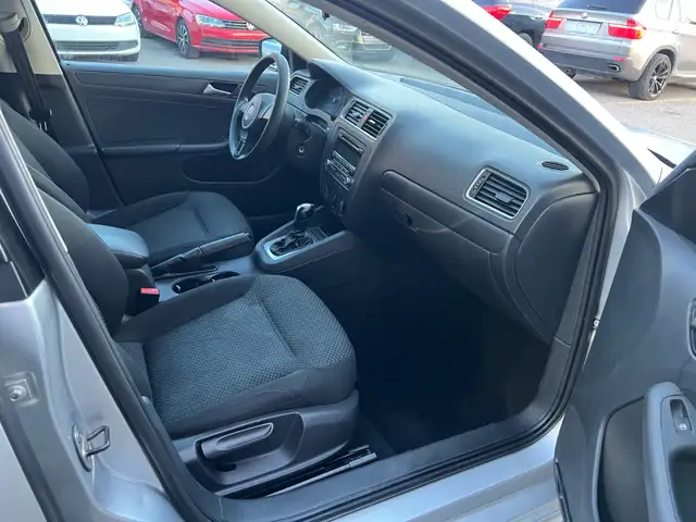 2013 Volkswagen Jetta Sedan - Photo 16