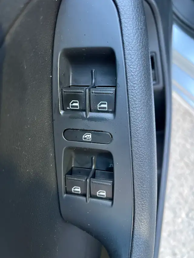 2013 Volkswagen Jetta Sedan - Photo 18