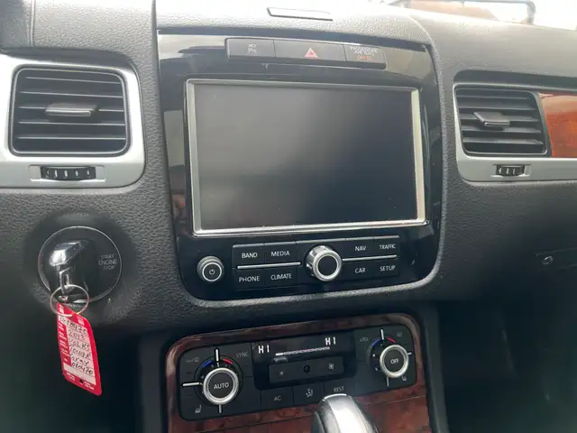 2013 Volkswagen Touareg - Photo 24