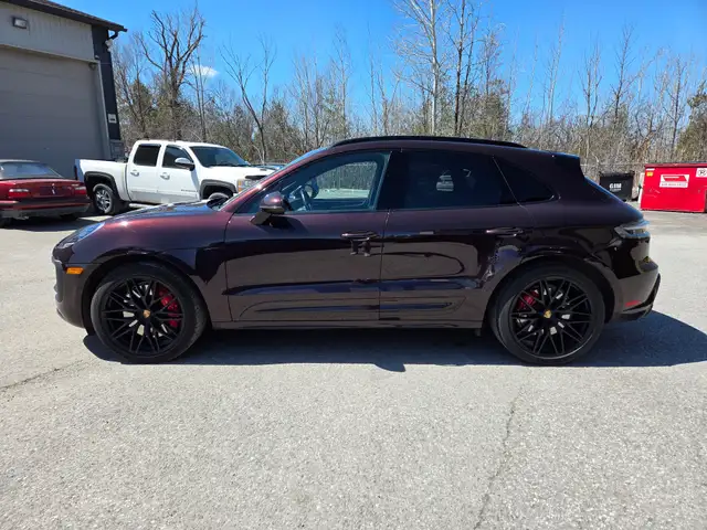 2023 Porsche Macan - CLEAN CARFAX, RARE COLOR, BEAUTIFUL SPEC - Photo 6