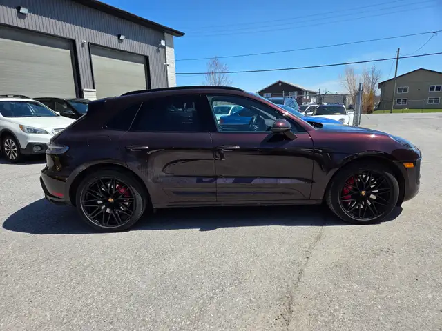 2023 Porsche Macan - CLEAN CARFAX, RARE COLOR, BEAUTIFUL SPEC - Photo 8