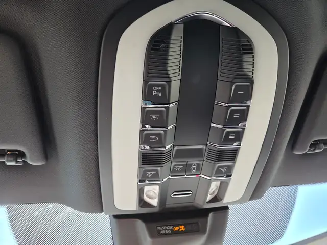 2023 Porsche Macan - CLEAN CARFAX, RARE COLOR, BEAUTIFUL SPEC - Photo 14