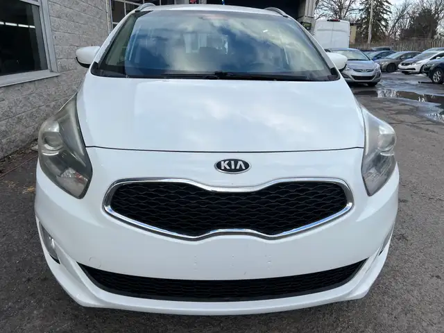 2016 Kia Rondo - Photo 3