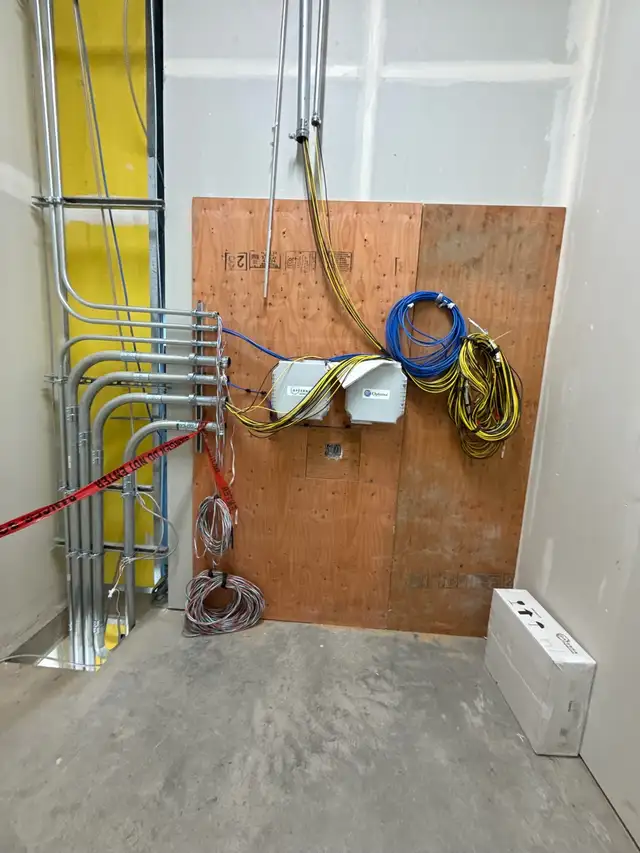 Electrician - Photo 6