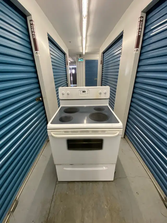 WHITE ELECTRIC STOVE OVEN - Photo 2