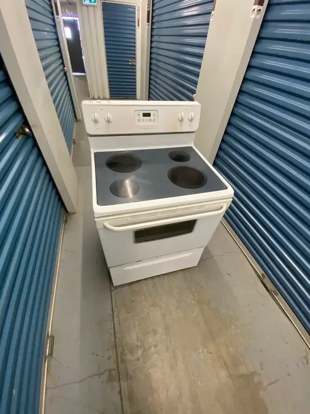 WHITE ELECTRIC STOVE OVEN - Photo 3