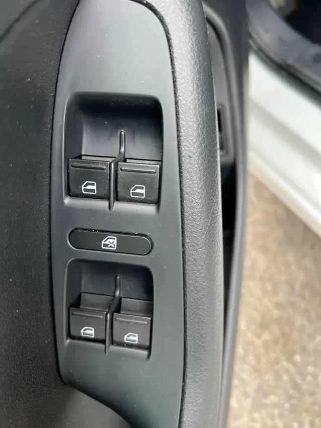 2014 Volkswagen Jetta Sedan - Photo 17