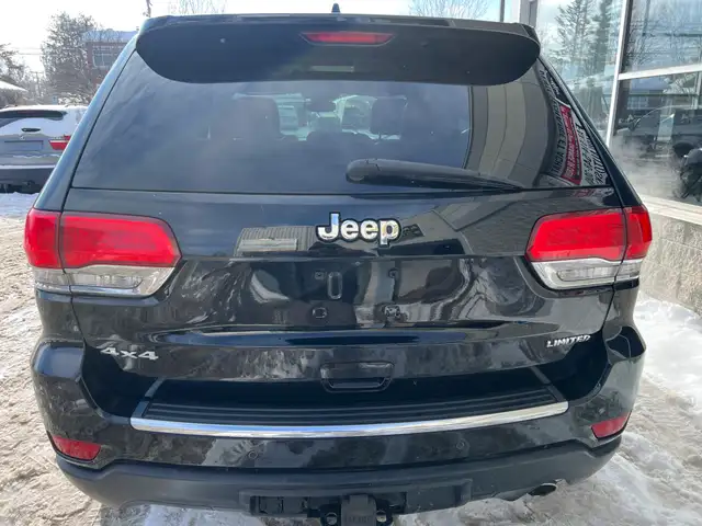 2017 Jeep Grand Cherokee - Photo 9