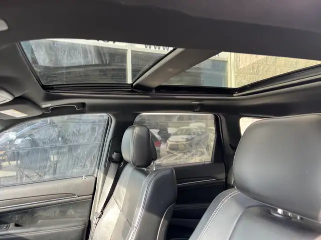 2017 Jeep Grand Cherokee - Photo 14