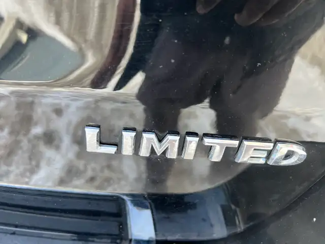 2017 Jeep Grand Cherokee - Photo 16