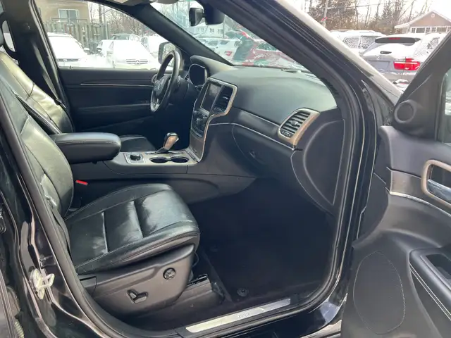 2017 Jeep Grand Cherokee - Photo 17