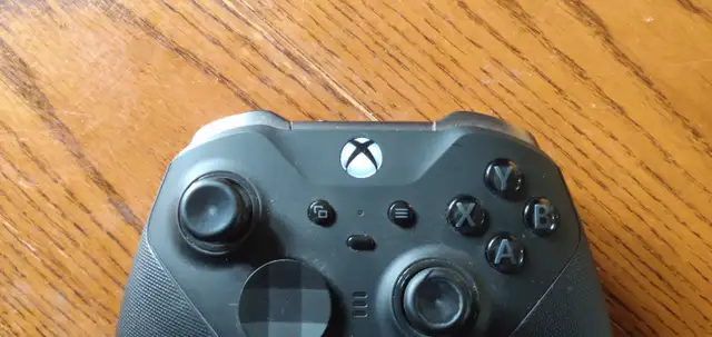 XBOX ONE controller ELITE SERIES 2 $75 OBO - Photo 2
