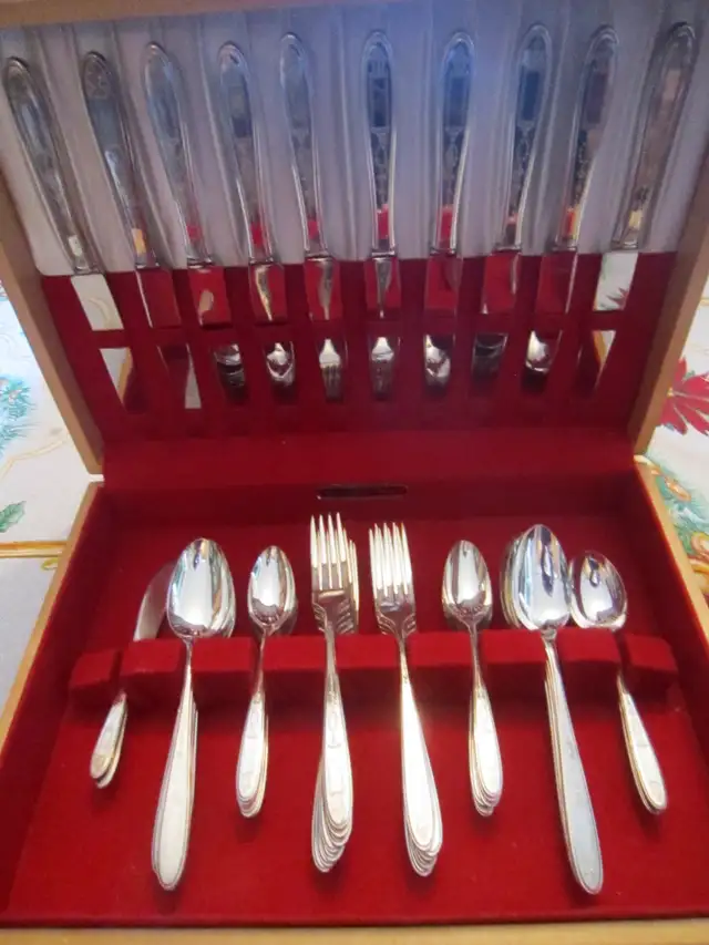 #20-59G  GROSVENOR silverware set for 10 - Photo 2