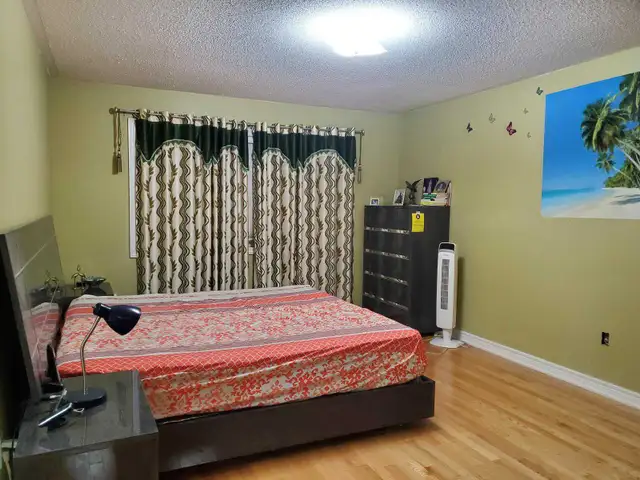 Detached 4BR/3WR house June 1 - Photo 6