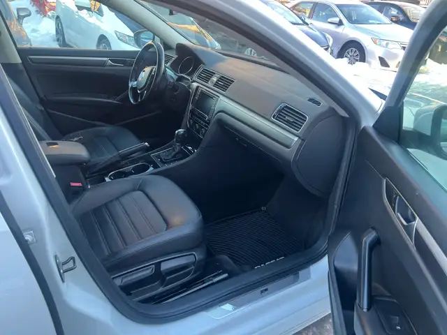 2016 Volkswagen Passat - Photo 16