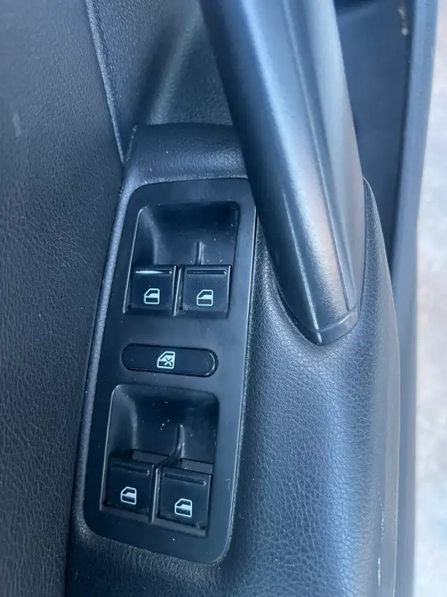 2016 Volkswagen Passat - Photo 17