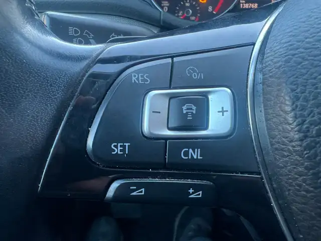 2016 Volkswagen Passat - Photo 21