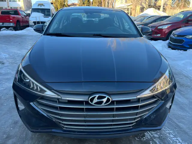 2020 Hyundai Elantra - Photo 3