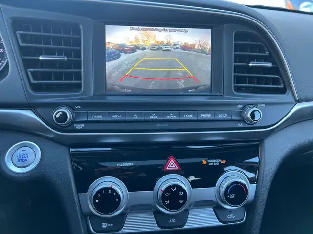 2020 Hyundai Elantra - Photo 24