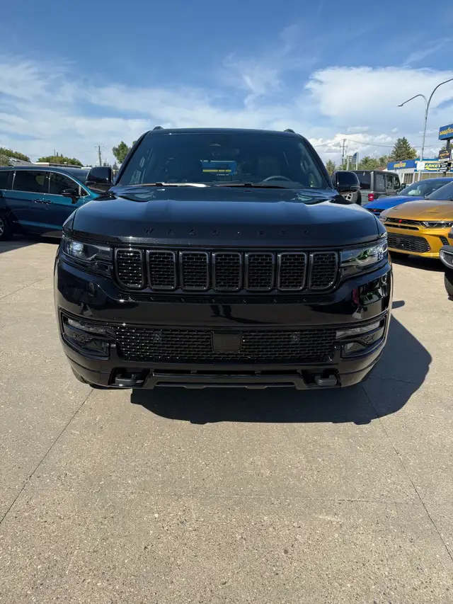 2025 Wagoneer Carbide Edition Series II - Photo 4