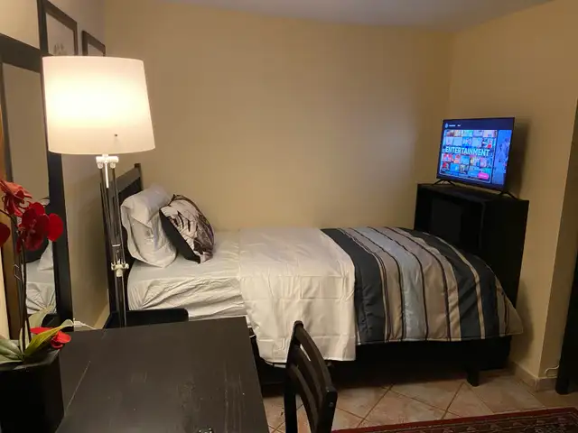 Room for rent in Toronto - Photo 7