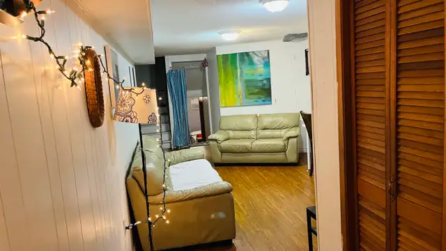 Rent near square one Mississauga