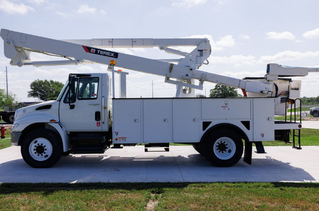 2013 International 4300 Terex TL60 Bucket Truck