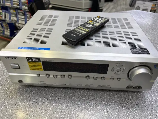 Onkyo TX-ST504 Reciever With Remote