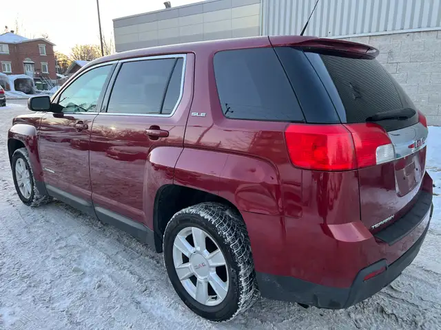 2011 GMC Terrain - Photo 11