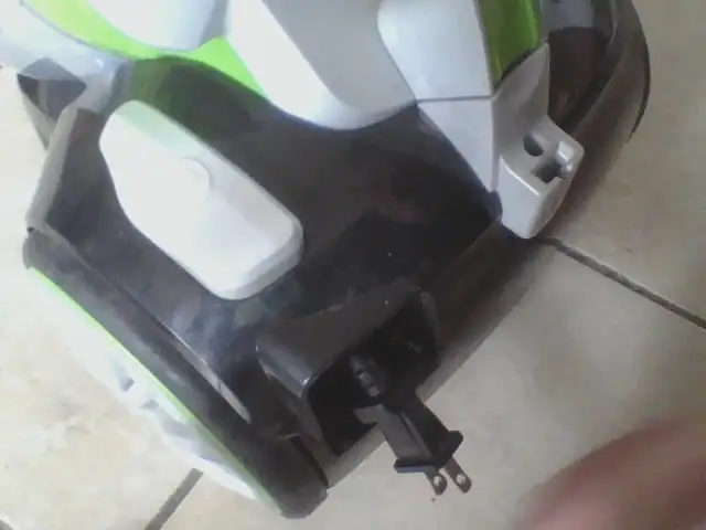 VACUUM CLEANER (90 day guarantee) $100 - Photo 5