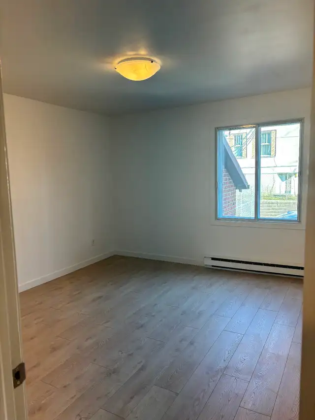 4 1/2 À LOUER (RIVIÈRE-DES-PRAIRIES) - Photo 5