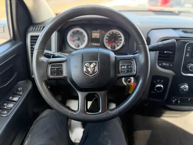 2019 Ram 1500 Classic ST QUAD CAB 4X4 / 6'4 BOX - Photo 13