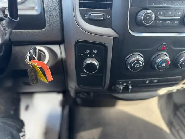 2019 Ram 1500 Classic ST QUAD CAB 4X4 / 6'4 BOX - Photo 14