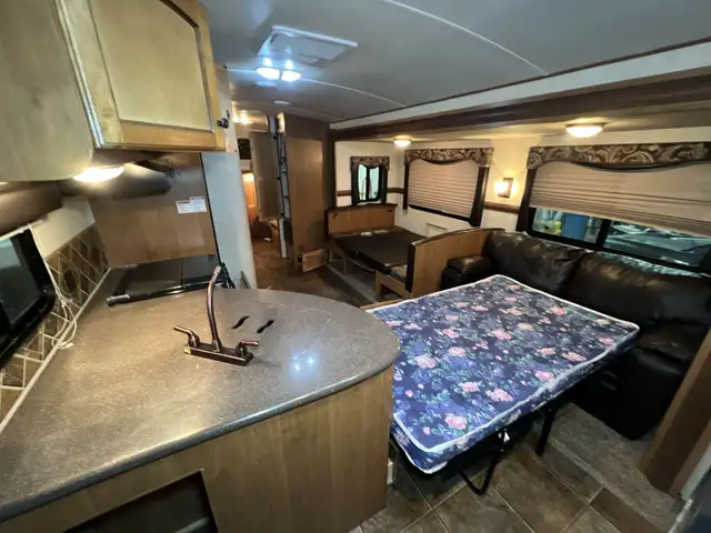 2013 Crossroads Sunset Trail 29SS SPACIOUS, REAR BATH. - Photo 5